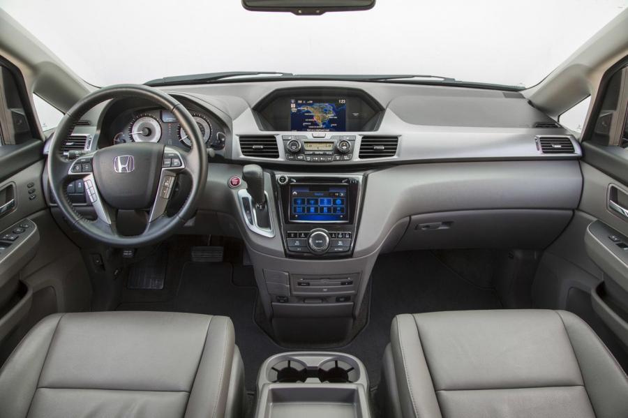  Honda Odyssey 2014 года  (фото 42 из 54)